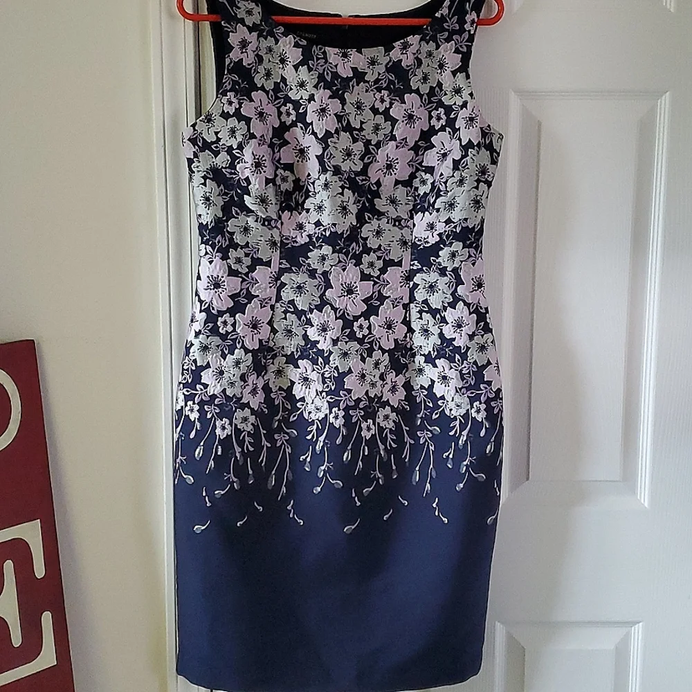 Talbots - Picture 5 of 13
